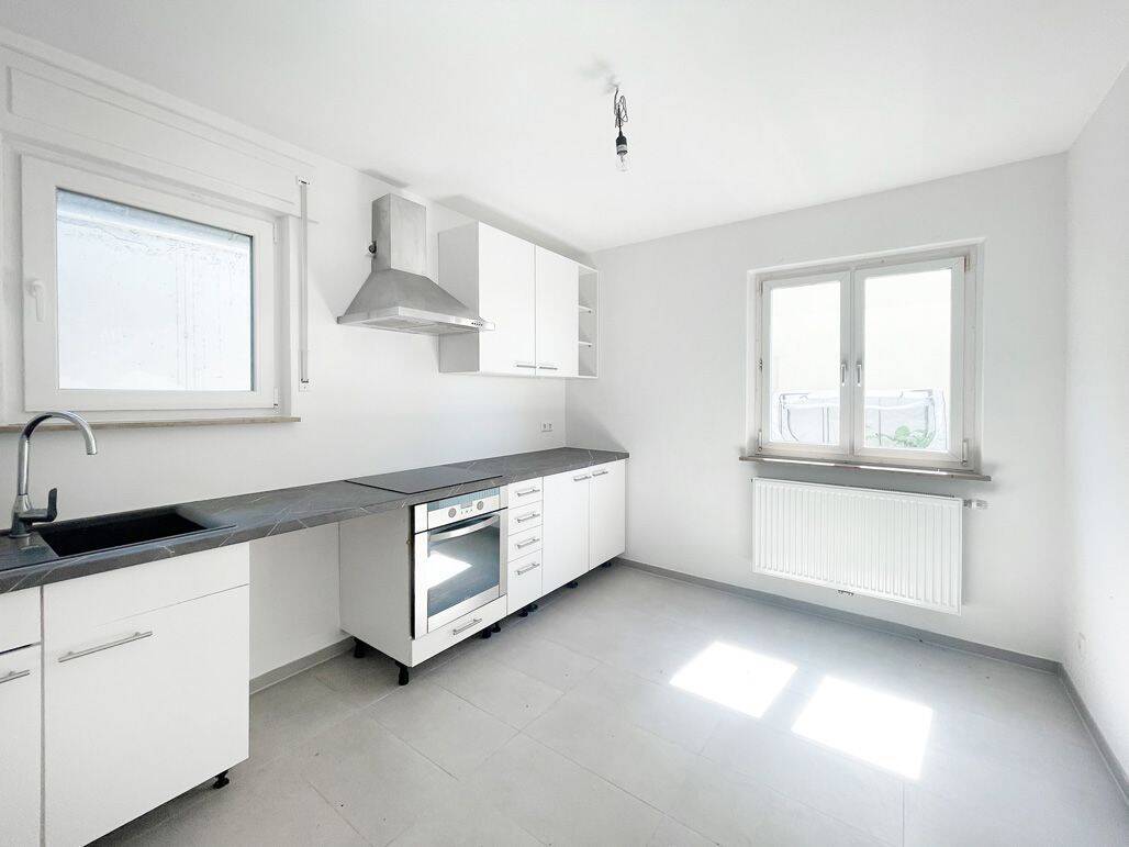 Erstbezug nach Sanierung! Schöne 3 Zimmer-Wohnung mit Einbauküche und tollem Fernblick – Stuttgart – Vorschaubild 3