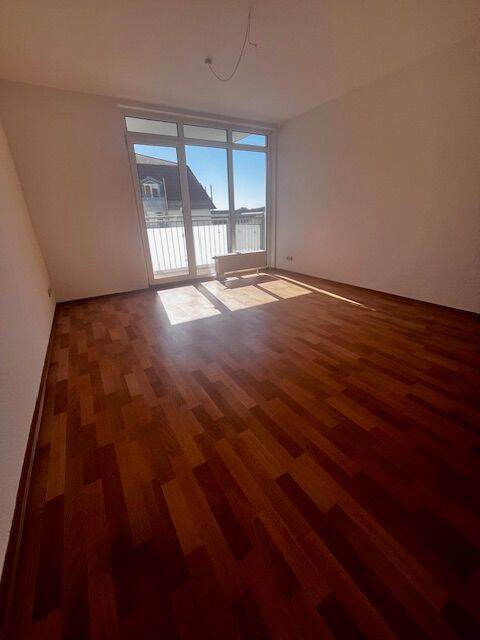 Sehr schöne gepflegte 2-Raumwohnung mit Balkon in Magdeburg-Reform – Magdeburg – Vorschaubild 3