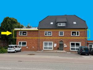 Zum Renovieren: 5-Zimmer-Wohnung mit 2 Stellplätzen in zentraler Lage – 23758 Oldenburg in Holstein – Vorschaubild 2