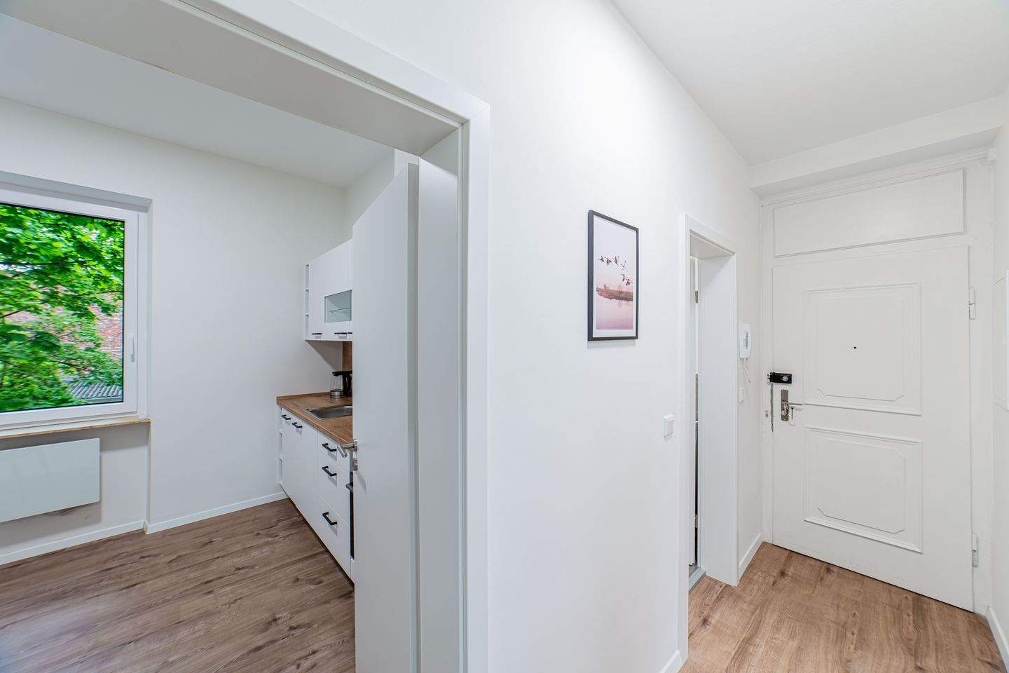 Neues und modernes Studio Apartment mitten in Nürnberg – Nürnberg – Vorschaubild 6
