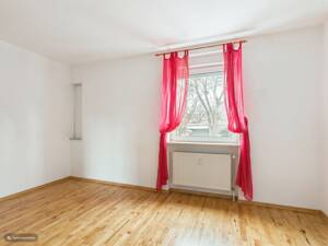 Bungalow in bester Lage Altdorfs, eingebettet in viel Grün und mit vielseitigen Ausbaumöglichkeiten! – 90518 Altdorf bei Nürnberg – Vorschaubild 6