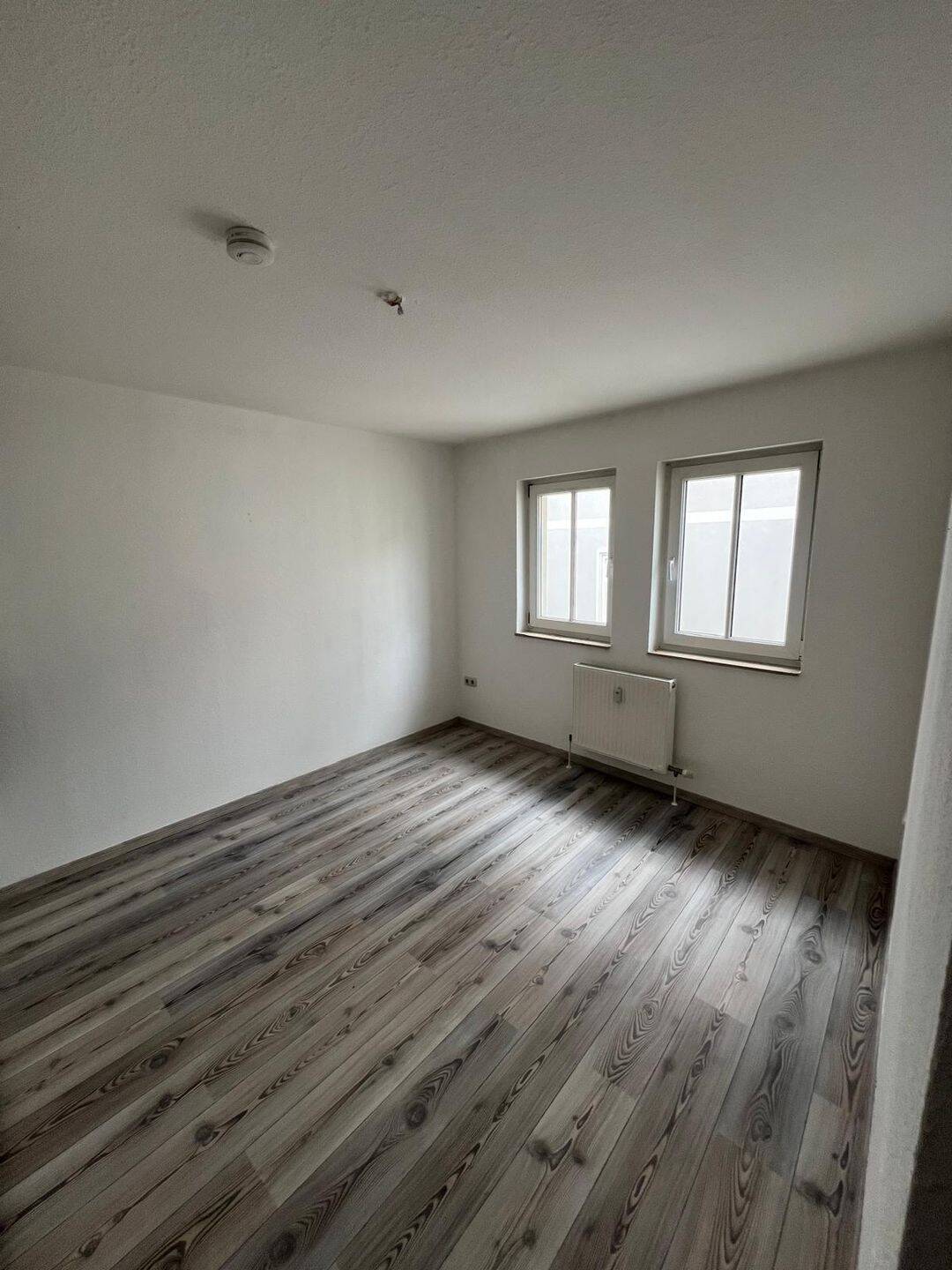 2 -Zimmer-Wohnung in zentraler Lage zu vermieten – Hildburghausen – Vorschaubild 6