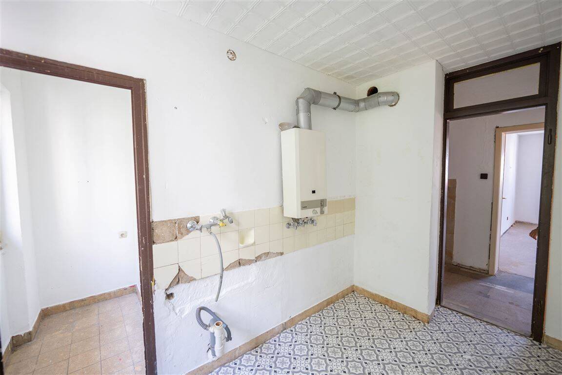 Stuttgart-Mitte | Attraktive 3-Zimmer-Wohnung mit Potenzial im begehrten Kernerviertel – Stuttgart – Vorschaubild 6