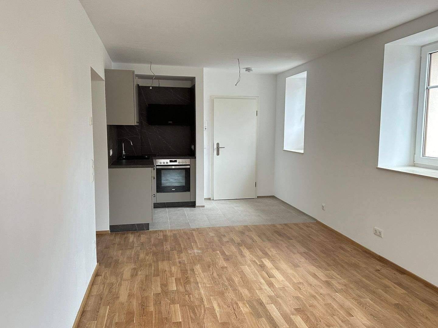 2 Zimmer mit Einbauküche und Stellplatz – Coswig – Vorschaubild 4