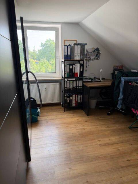 Großzügige 3,5 Zi Wohnung in ruhiger Lage – Neumarkt in der Oberpfalz – Vorschaubild 3