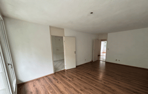 Helle und charmante 4-Zimmer-Wohnung mit Westloggia und Blick ins Grüne in München-Johanneskirchen – 81927 München – Vorschaubild 5