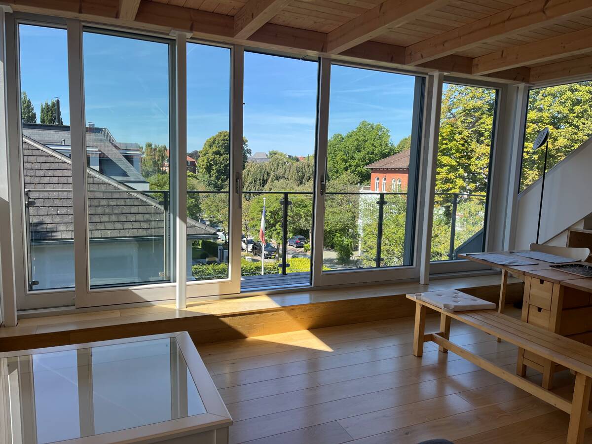 Luftartige Dachgeschosswohnung – 24105 Kiel – Bild 1 von 8