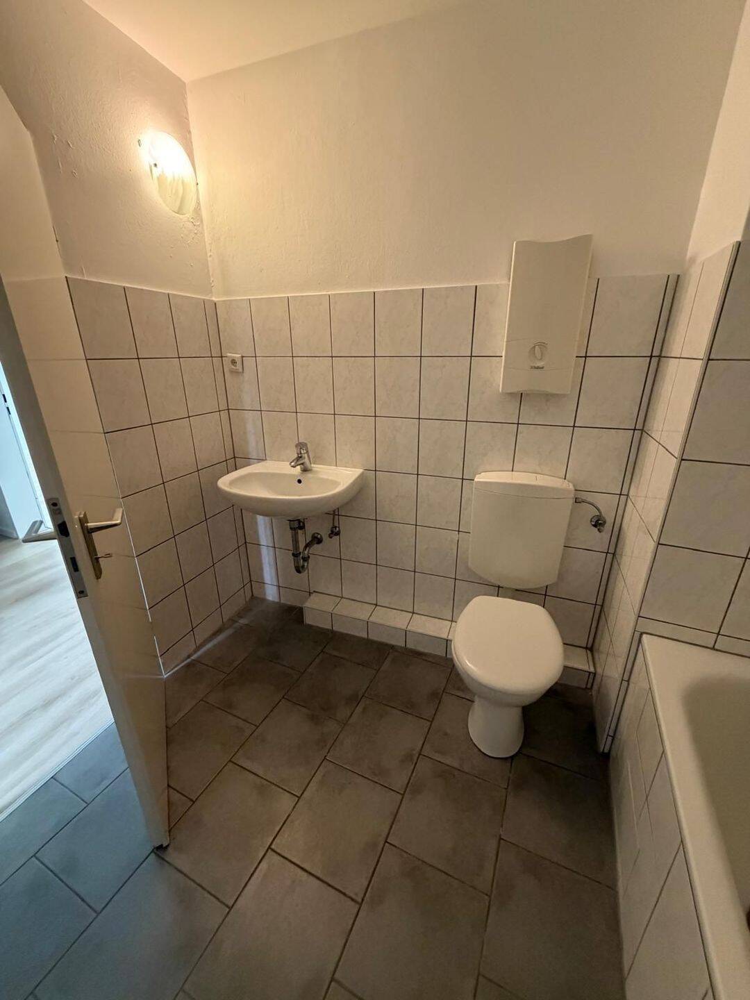 Moderne 2-Zimmer-Dachgeschosswohnung in Wuppertal ***WBS notwendig!*** – Wuppertal – Vorschaubild 5