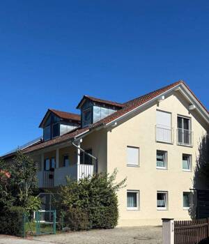 Sonnige Dachgeschoßwohnung in zentraler Lage – 85057 Ingolstadt – Vorschaubild 1