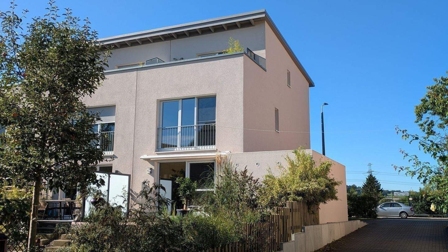 Bezugsfrei! Reihenendhaus mit Garten und Garage in naturnaher Lage, Baujahr 2018 – Dresden – Vorschaubild 2