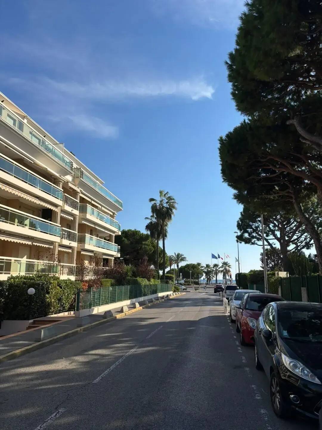 Appartement 1 pièce 23 m² · à Saint-Laurent-du-Var · 23 m² · 850 €/mois