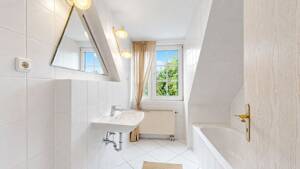 Großzügige Maisonette mit Westbalkon in zentraler und ruhiger Lage – 60388 Frankfurt am Main – Vorschaubild 7