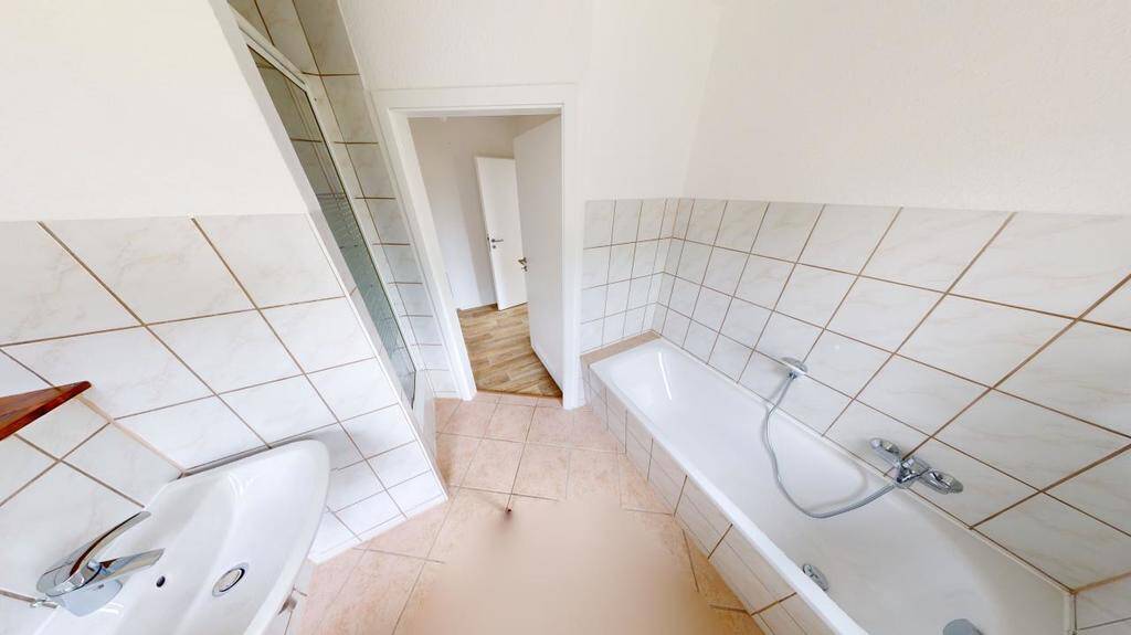Wunderschöne Familienwohnung in idyllischer Lage – Chemnitz – Vorschaubild 3