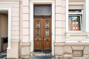 Trier: Exklusive Maisonette-Eigentumswohnung in Innenstadtlage mit Aufzug & Tiefgaragenstellplatz – 54292 Trier – Vorschaubild 2
