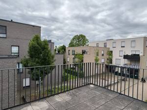 Hochwertige 3-Zimmer-Wohnung mit Balkonblick und Aufzug in Köln