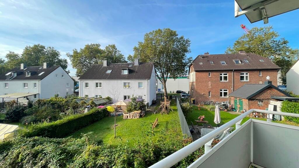 ACHTUNG SOMMERAKTION ! Kapitalanlage! 3- Raum - Eigentumswohnung im EG mit Balkon! Provisionsfrei!