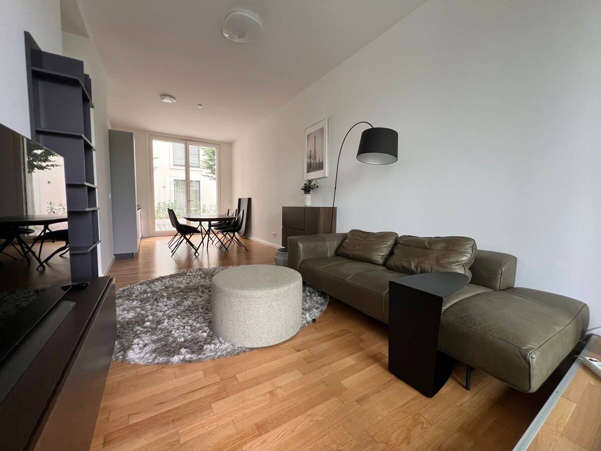 Mitte: 2-Zi-NB-Wohnung - WASSERBLICK - 66 m² - 2 TERRASSEN, EBK LUXUS Bad - per SOFORT zu VERKAUFEN – Berlin – Vorschaubild 3