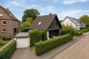 Wunderschönes Einfamilienhaus mit 5 Zimmern in Düsseldorf-Angermund – 40489 Düsseldorf – Vorschaubild 2