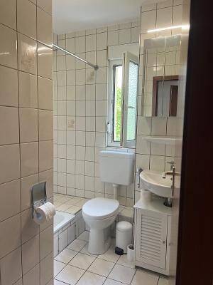 Apartment - ruhig, hell und zentral, neu und hochwertig renoviert, Parkettboden – 66123 Saarbrücken – Vorschaubild 5