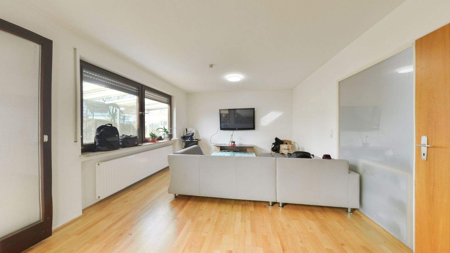 6-Zimmer-Doppelhaushälfte mit Garage in zentraler Lage – Ulm – Vorschaubild 3