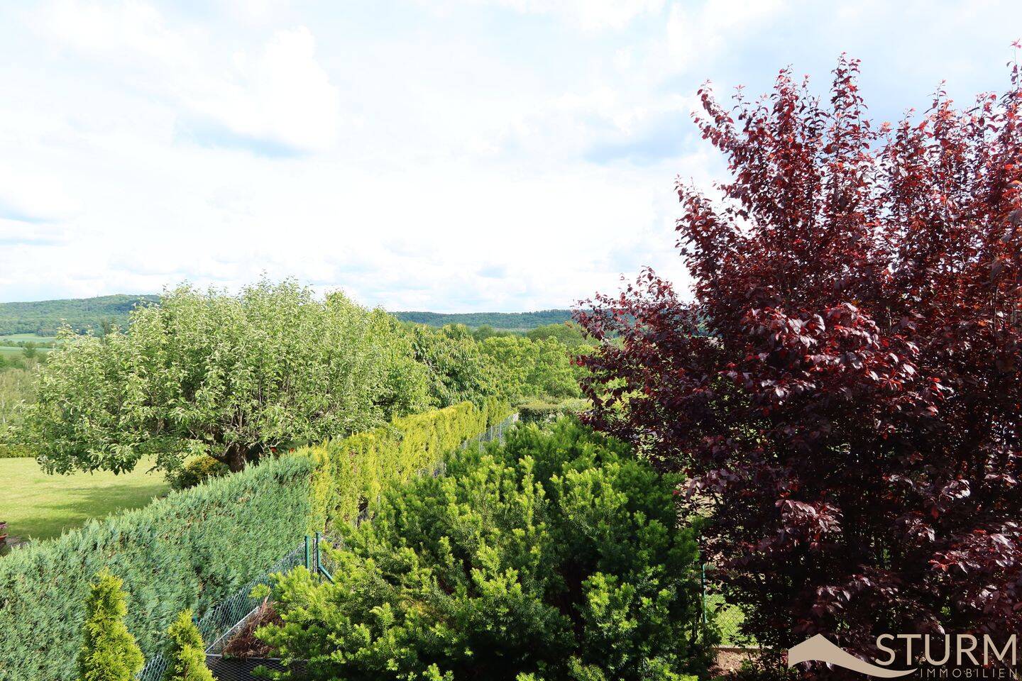 Stattliches, grundsolides Domizil mit Doppelgarage und wunderschön eingewachsenem Garten in ruhige Lage - Dingolshausen – Dingolshausen – Vorschaubild 9