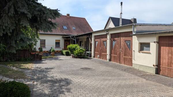 Mehrfamilienhaus in 15890 Eisenhüttenstadt mit 220 m² kaufen