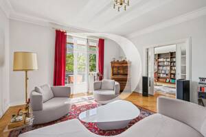 Charismatische Altbauwohnung zwischen Parkidylle und Flaniermeile – 20249 Hamburg – Vorschaubild 2