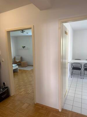 Top Lage Nähe BMW & FIZ, Park, Freibad, Einkaufsmöglichkeiten, Post, U-Bahn, Bus, A9, ruhige Lage – 80804 München – Vorschaubild 8