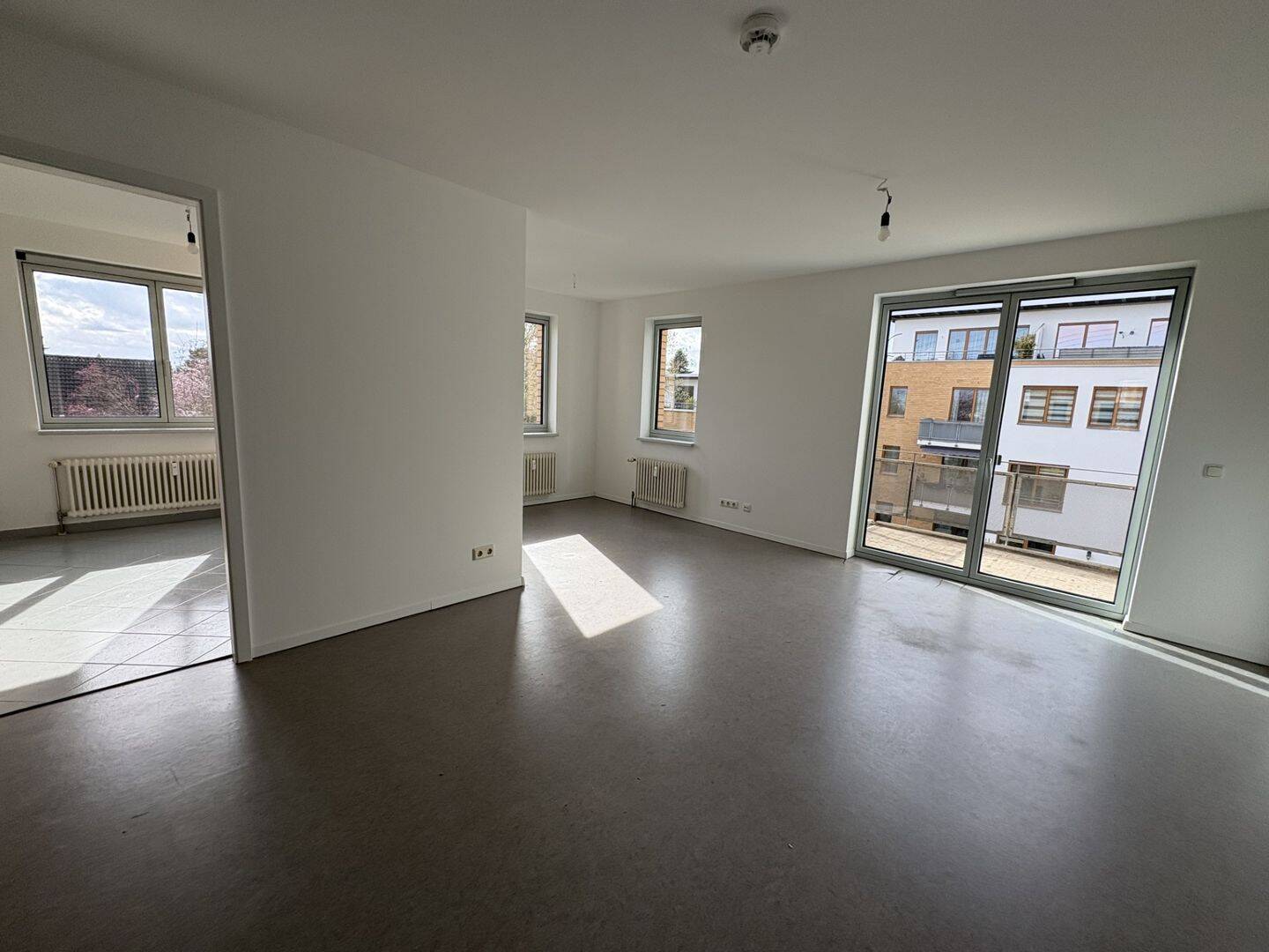 Charmante und sonnige 3 Zimmer Wohnung in Berlin ** Provisionsfrei** – Berlin – Vorschaubild 2