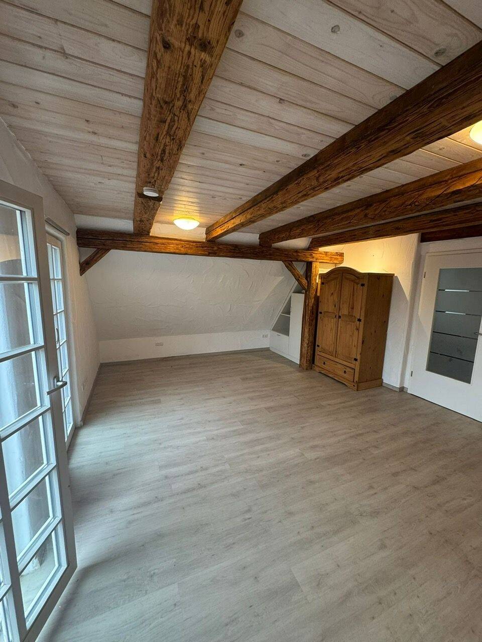 Charmantes Mehrfamilienhaus mit großem Garten und Ausbaupotenzial – Ebern – Vorschaubild 2