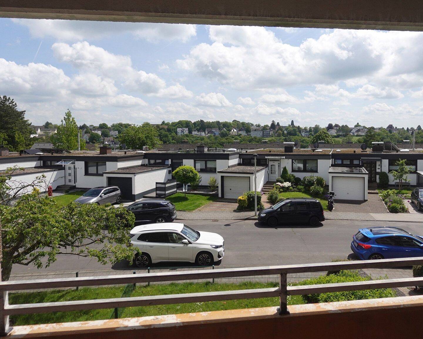 KOMPROMISSLOS GESTALTEN - IHRE 3-ZIMMER-WOHNUNG MIT LOGGIA IN ANGENEHMER WOHNLAGE – Solingen – Vorschaubild 4