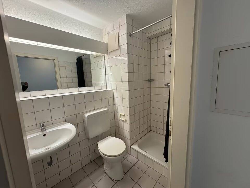 Schöne 1-Zimmer-Wohnung mit Küche in zentraler Lage von Saarbrücken – Saarbrücken – Vorschaubild 7