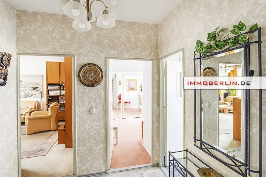 IMMOBERLIN.DE - Attraktive Wohnung mit Loggia in sehr guter Wohnlage – Berlin – Vorschaubild 3