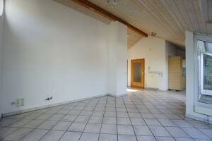 Sonnige, helle 3 Zimmer-Dachgeschoss-Eigentumswohnung mit Balkon und Tiefgaragenstellplatz – 72827 Wannweil – Vorschaubild 8
