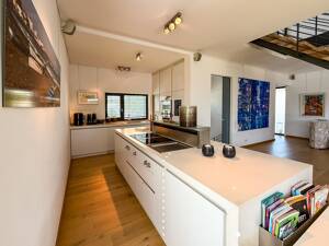 FAMILIENTRAUM IN DIREKTER MAINLAGE - High-End Architektenhaus mit Erdwärmepumpe, Sauna, PV-Anlage – 63075 Offenbach am Main – Vorschaubild 9