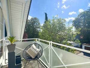 DAS GESAMTE DACHGESCHOSS - Ruhige Lage im Märchenviertel mit Dachterrasse & zwei Balkonen – 81739 München – Vorschaubild 3