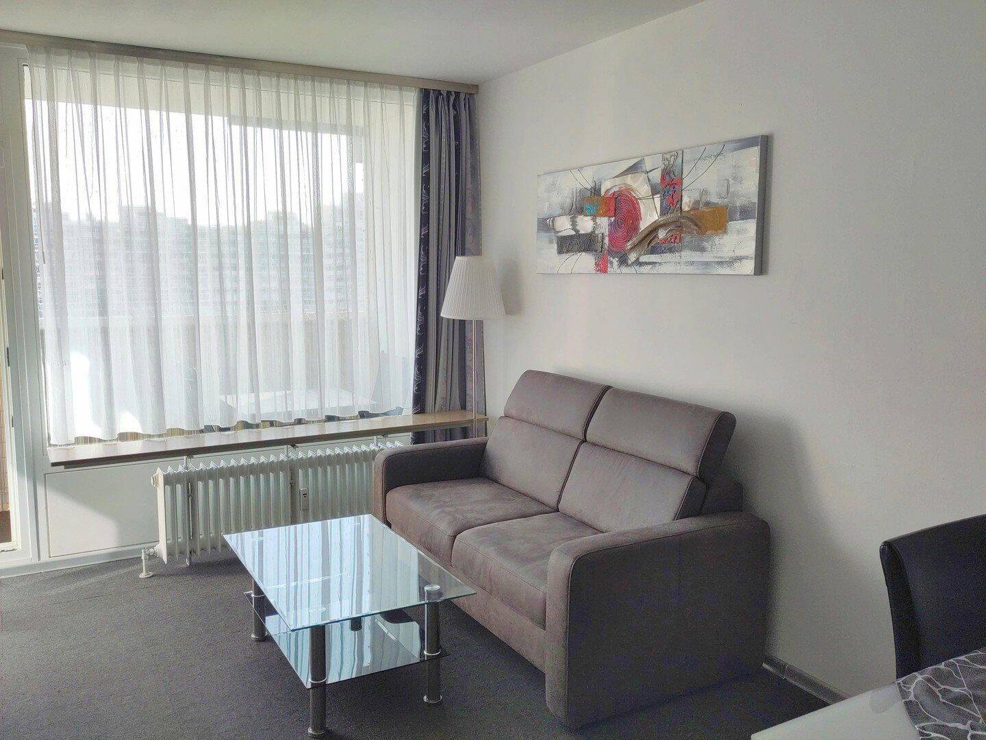 Freies, möbliertes Appartment, keine Provision, Loggia, Stadt-Alpenblick, U-Bahn im Haus, OEZ – München – Vorschaubild 9