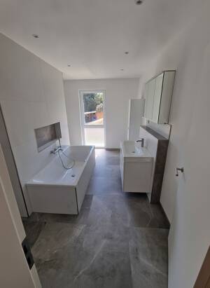 Hochwertiges 6-Zimmer-Reihenhaus / Garage / Kühlung / SmartHome / WG geeignet – 4349 Leipzig – Vorschaubild 4