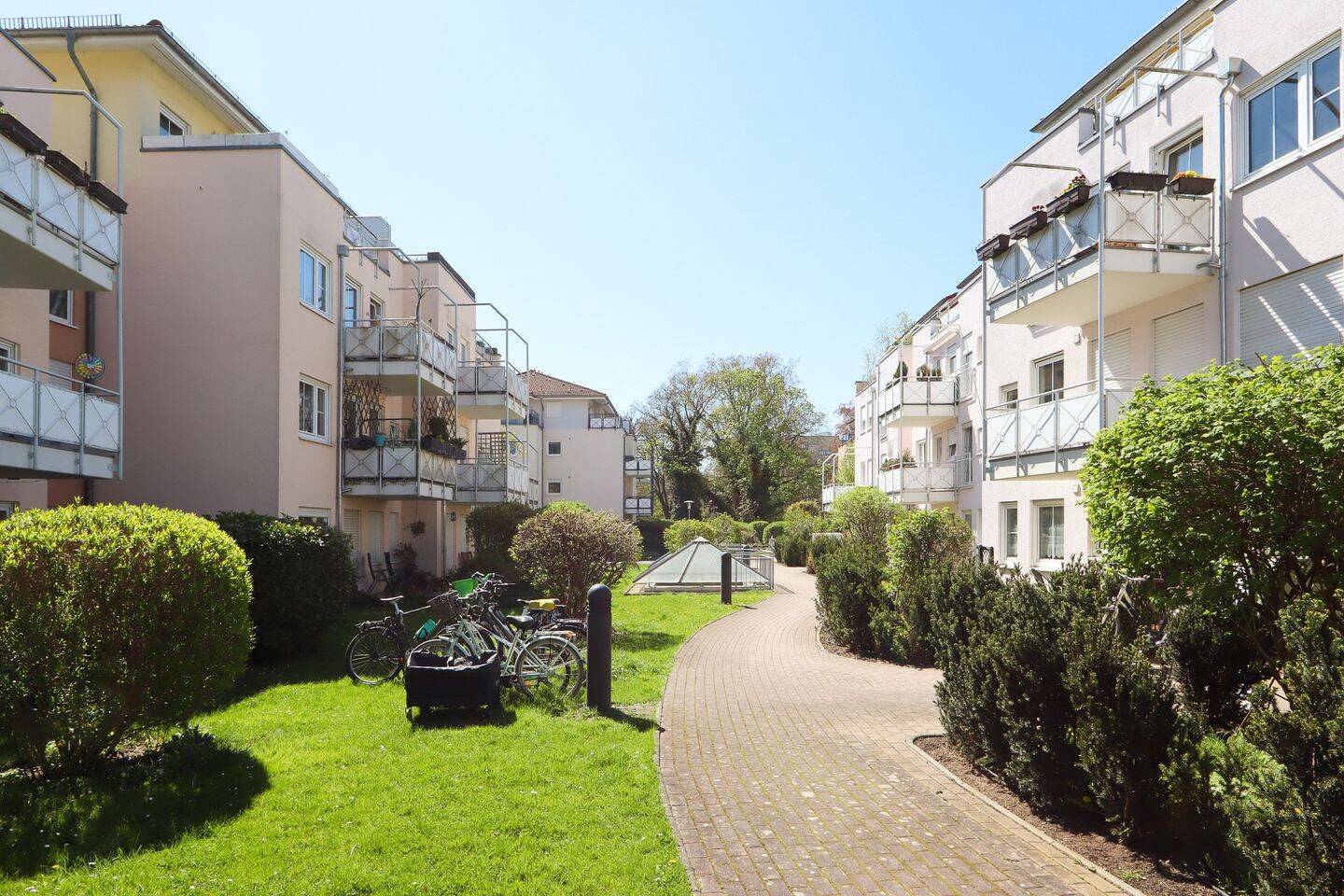 +++ Charmante 2-Zimmer-Wohnung mit Balkon und TG-Stellplatz im Herzen vom Preußischen Viertel +++ – Dresden – Vorschaubild 4
