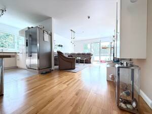 Wunderschöne Eigentumswohnung mit großem Süd-West-Balkon im Herzen von Hamburg-Rahlstedt – 22145 Hamburg – Vorschaubild 8