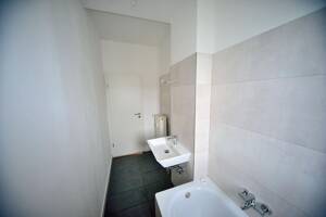 Helle Wohnung in Alt-Hohenschönhausen, 2 Zimmer, Einbauküche, Loggia – 13055 Berlin – Vorschaubild 8