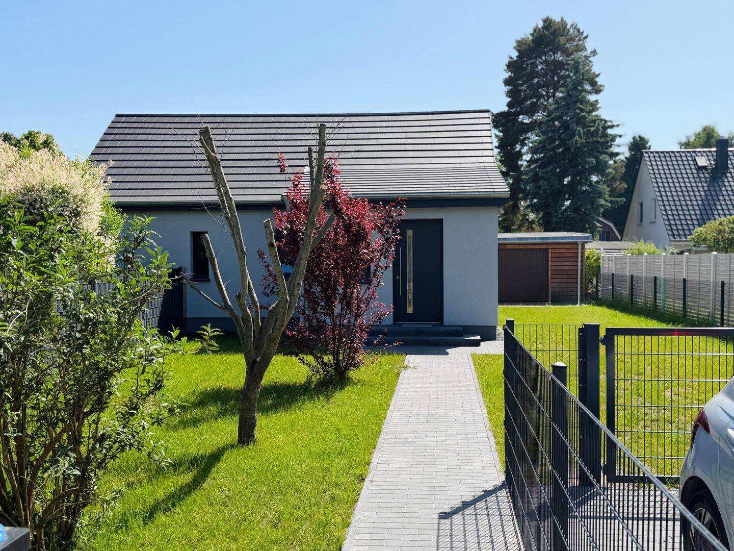 Modernisiertes Einfamilienhaus mit Sonnenterrasse, Garten und Garage in Oranienburg-Lehnitz – Oranienburg – Vorschaubild 2