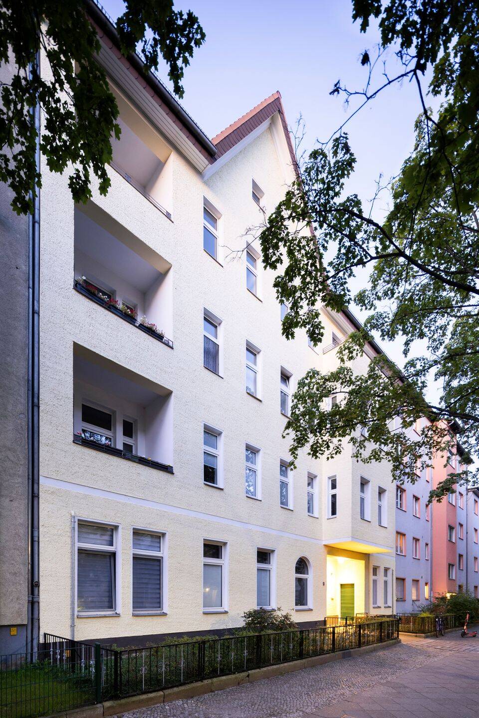 INVEST l Charmanter Altbau trifft grüne Ruhe: 2-Zi.-Wohnung mit Südbalkon im Herzen Reinickendorfs! – Berlin – Vorschaubild 9