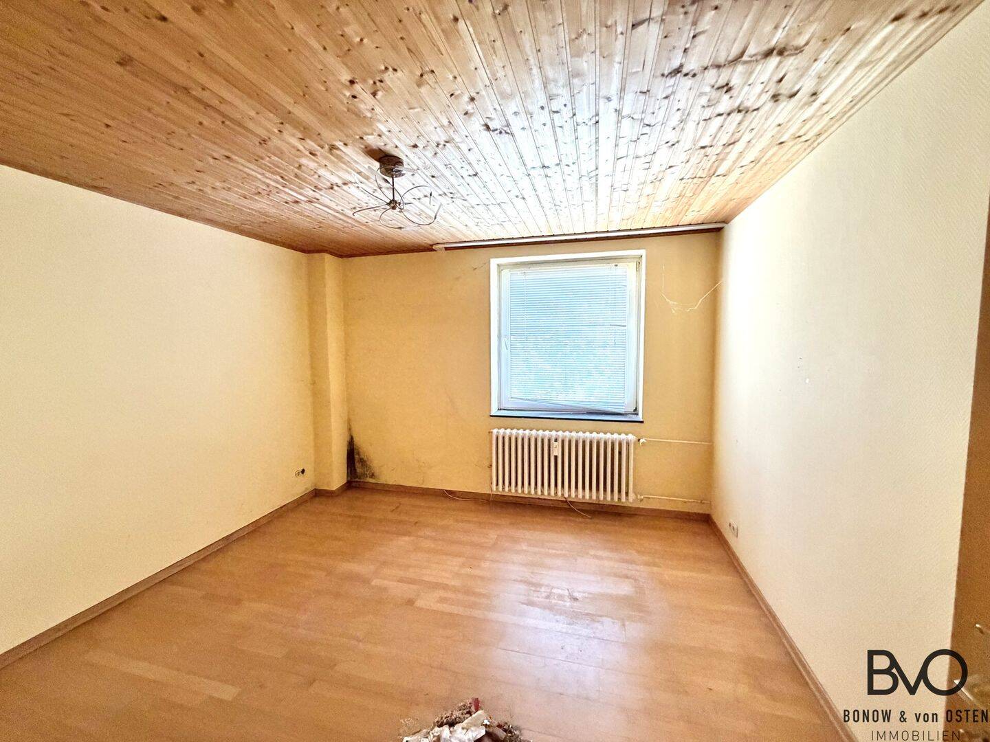 Endetagenwohnung mit Balkon und Stellplatz. Renovierungsbedürftig – Kiel – Vorschaubild 8