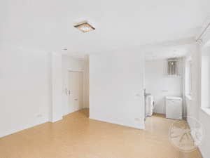 Westend: Studio-Apartment mit französischem Balkon – 14052 Berlin – Vorschaubild 1