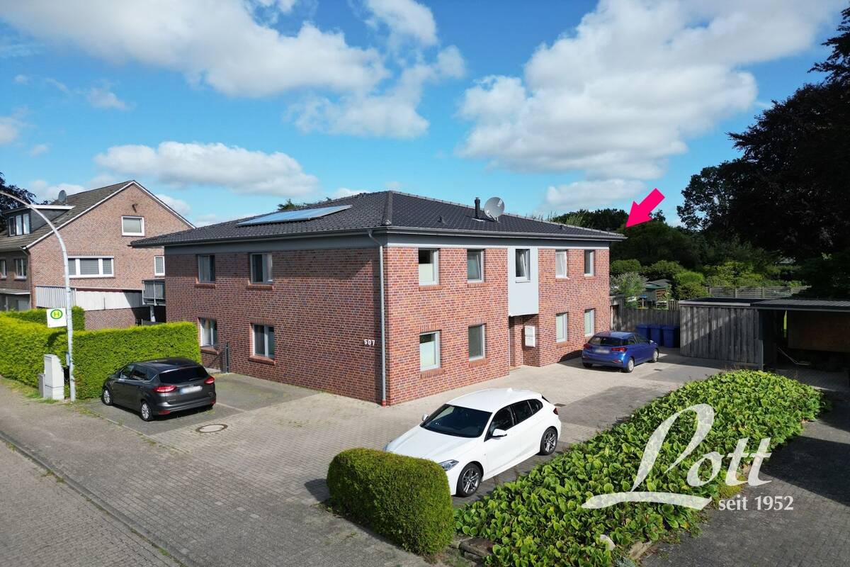 **Komf. Dachgeschosswohnung im Zentrum von Augustfehn!** – 26689 Apen – Bild 1 von 3
