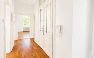 Exklusive Drei-Zimmer-Wohnung in gefragter Lage – 60318 Frankfurt am Main – Vorschaubild 2