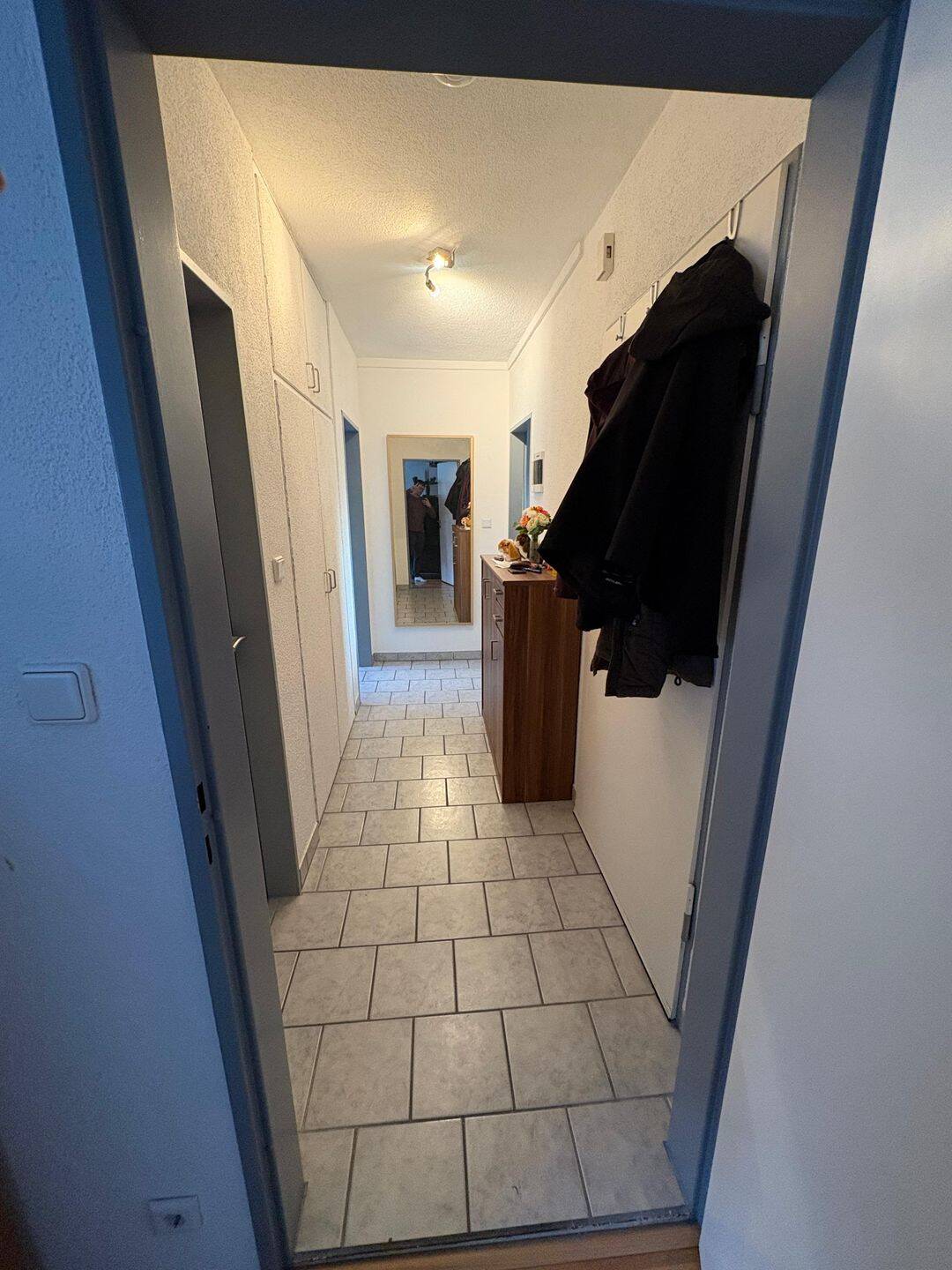 Helle, zentrale 2-Zi.-Wohnung mit EBK, teilmöbliert & WG-geeignet – Nürnberg – Vorschaubild 8