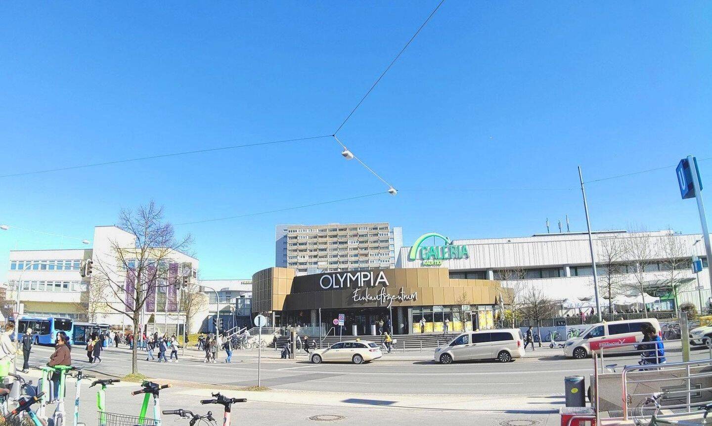 Freies, möbliertes Appartment, keine Provision, Loggia, Stadt-Alpenblick, U-Bahn im Haus, OEZ – München – Vorschaubild 3