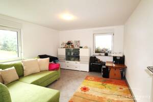 24990 HomeCompany Dresden Möbliert/Furnished Einfamilienhaus mit großem Grundstück in Dresden-Zaschendorf max. 8 Personen – 1328 Dresden – Vorschaubild 9